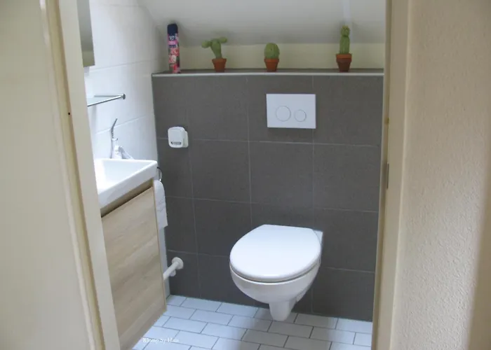 Semesterbostad Klomp Sy *